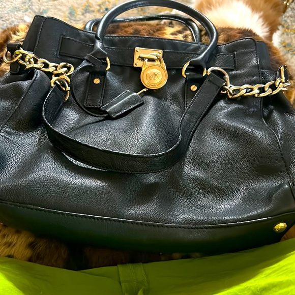 Michael Kors-XL-Hamilton Black Grain Leather Sholder bag,satchel,Gold Hardware, - Picture 5 of 17